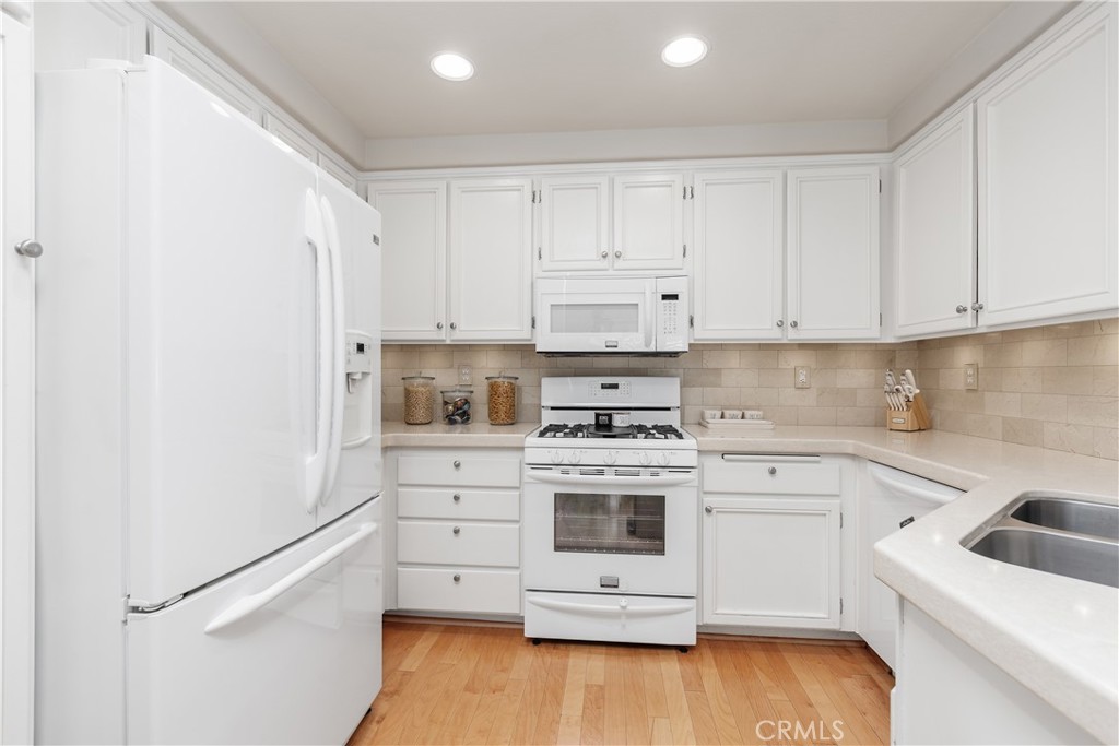 11 Chaumont, Mission Viejo CA 92692 - photo 19