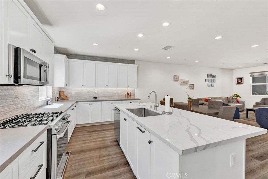 115 Hideaway Loop, Mission Viejo CA 92692 - photo 1