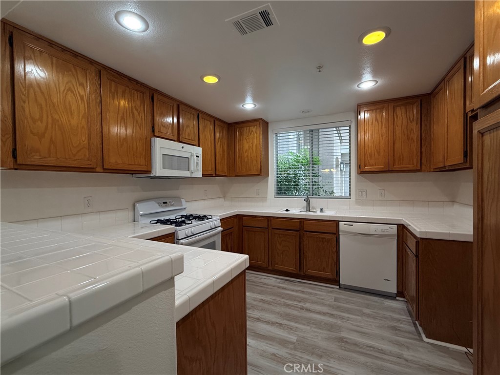 168 California Court, Mission Viejo CA 92692 - photo 6