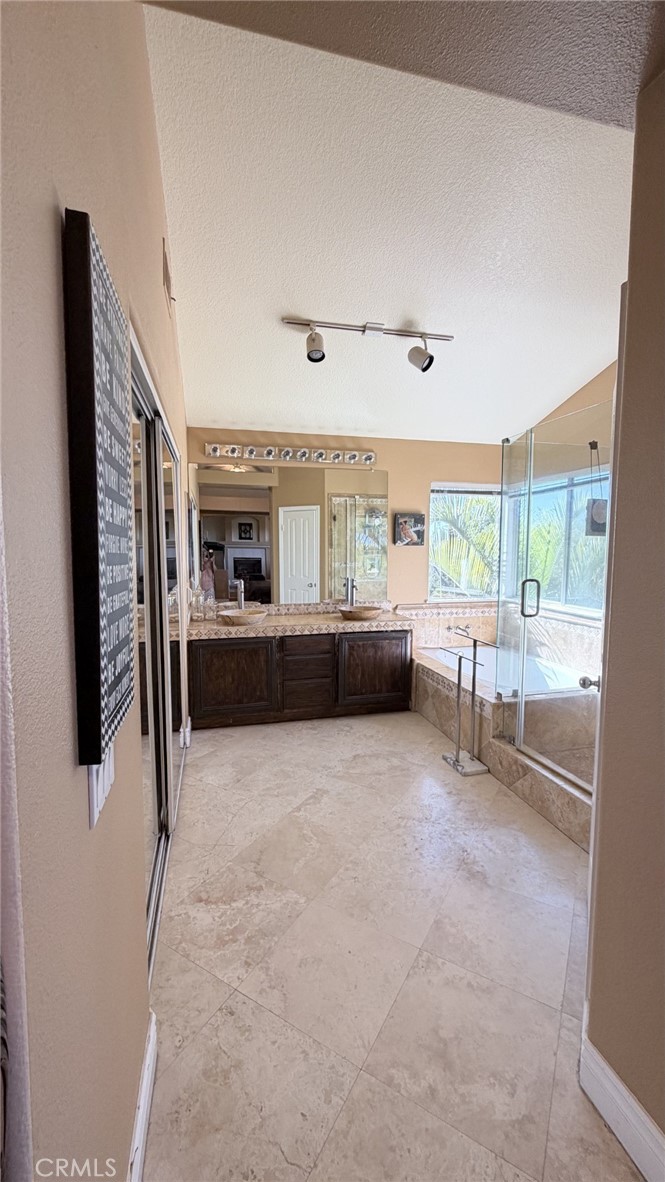 17 S Risero, Mission Viejo CA 92692 - photo 23