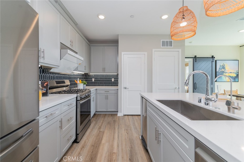 209 Niebla Lane, Mission Viejo CA 92692 - photo 15