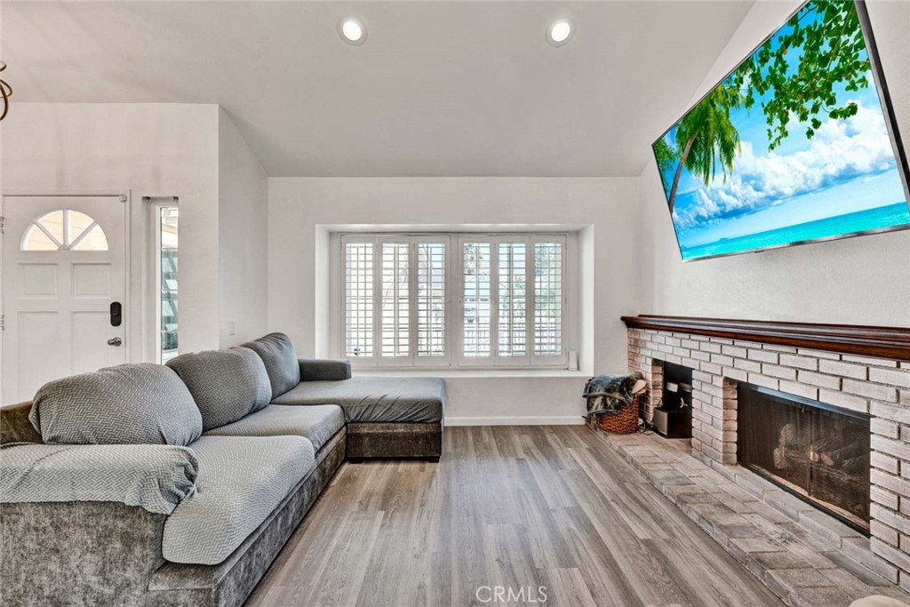 21131 Peppertree, Mission Viejo CA 92691 - photo 6