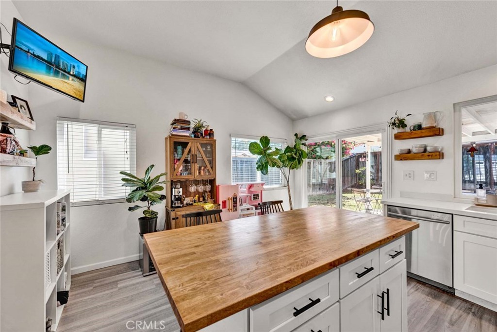 21131 Peppertree, Mission Viejo CA 92691 - photo 14