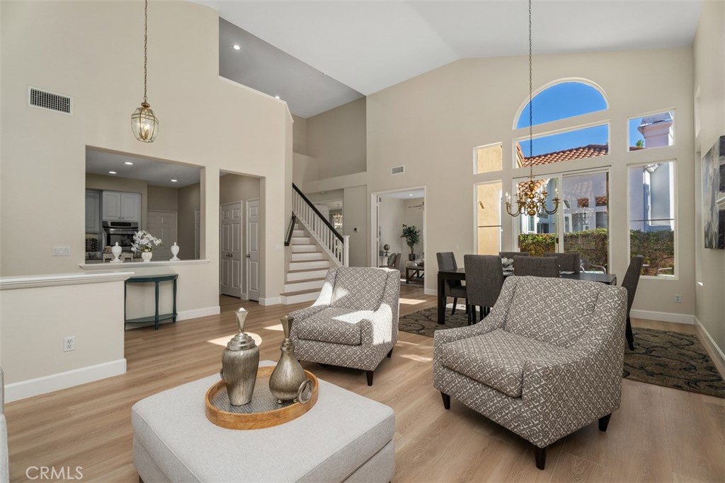 21251 Mazatlan, Mission Viejo CA 92692 - photo 4