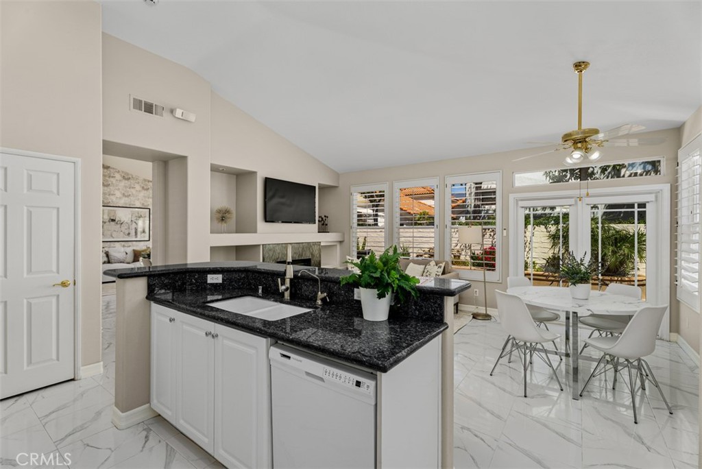 21256 Cancun, Mission Viejo CA 92692 - photo 9
