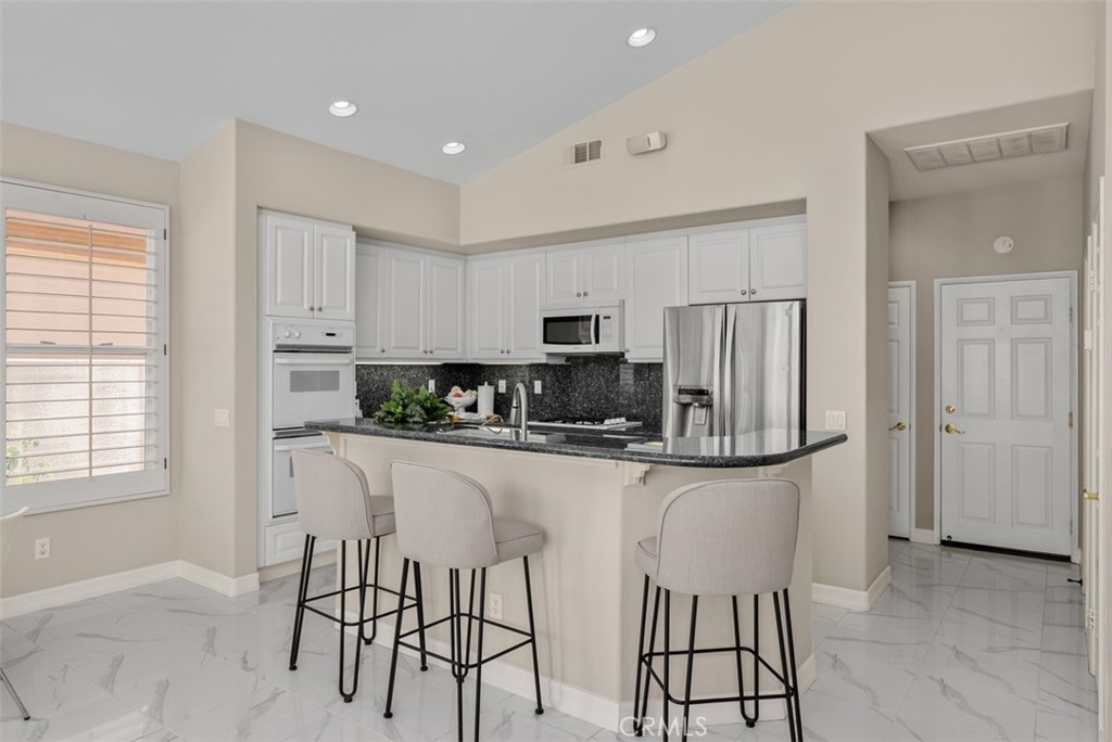 21256 Cancun, Mission Viejo CA 92692 - photo 14