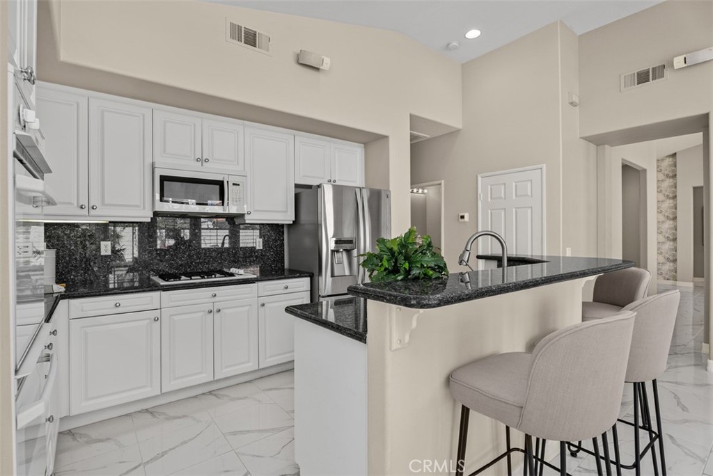 21256 Cancun, Mission Viejo CA 92692 - photo 16