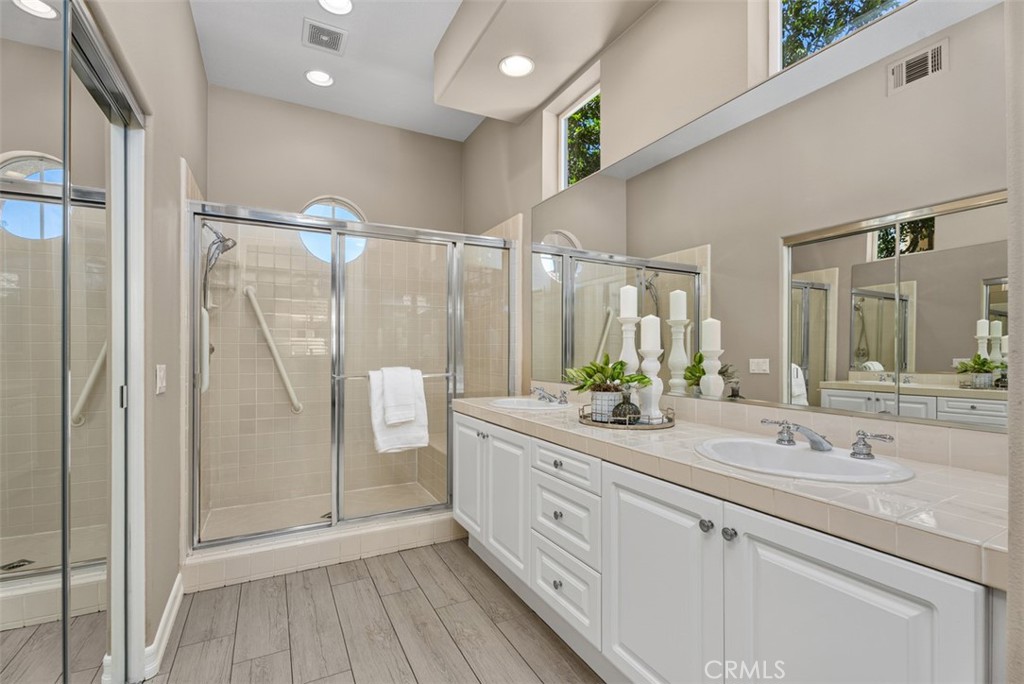 21256 Cancun, Mission Viejo CA 92692 - photo 22