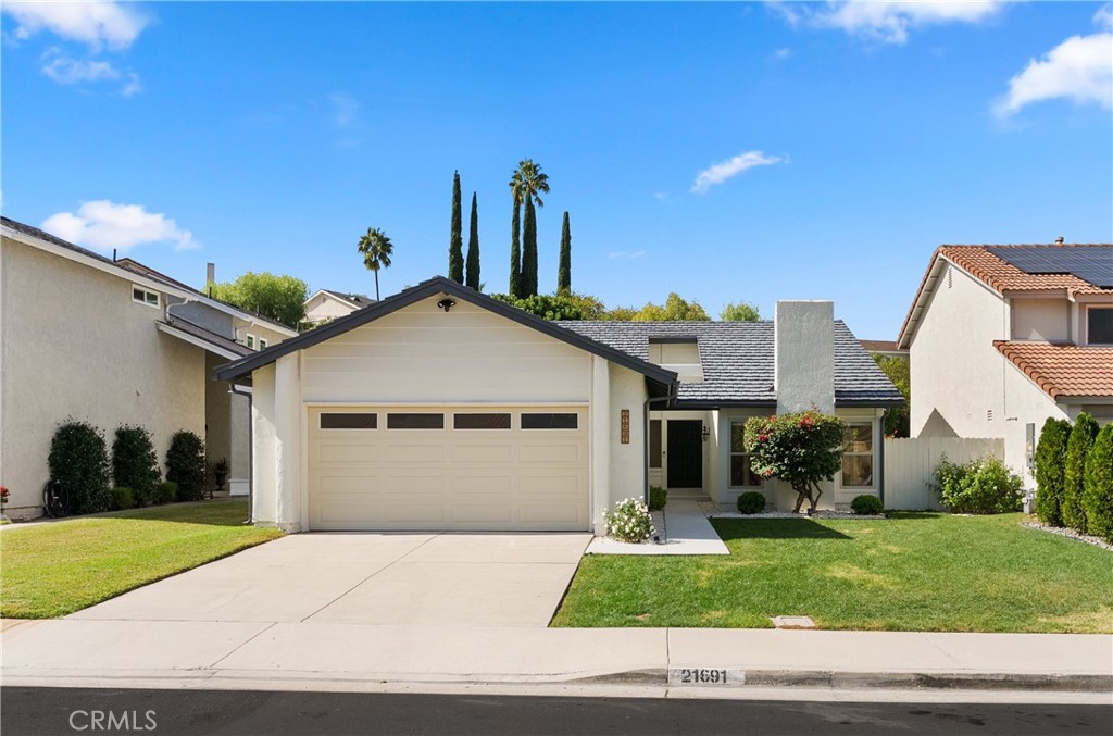 Welcome to 21691 Cabrosa in beautiful Mission Viejo! - 21691 Cabrosa, Mission Viejo CA 92691 - photo 1