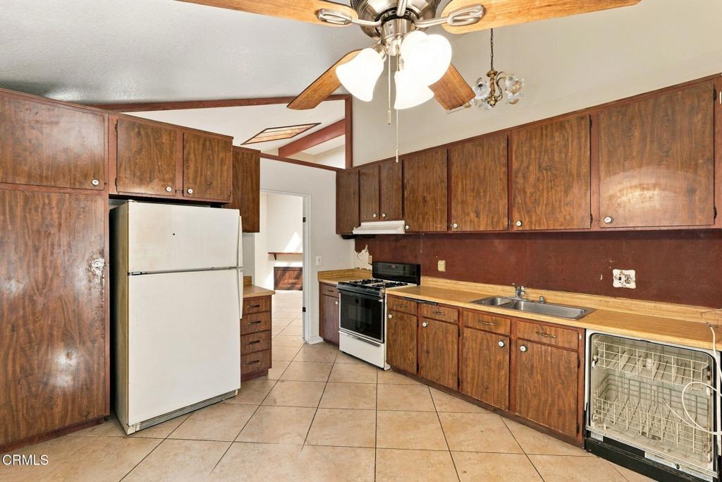 14-web-or-mls-DSC09094 - 21802 Jinetes, Mission Viejo CA 92691 - photo 3
