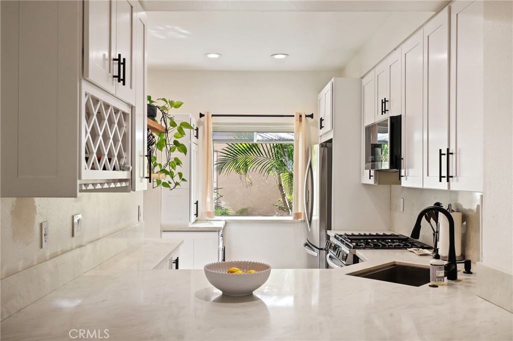 21895 Barbados, Mission Viejo CA 92692 - photo 9