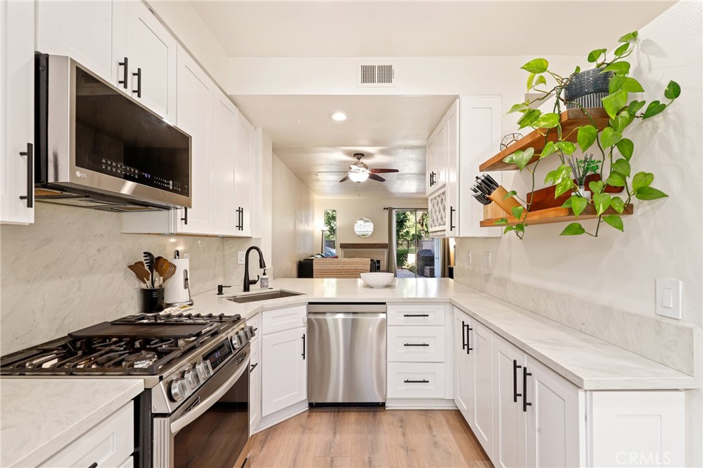 21895 Barbados, Mission Viejo CA 92692 - photo 11