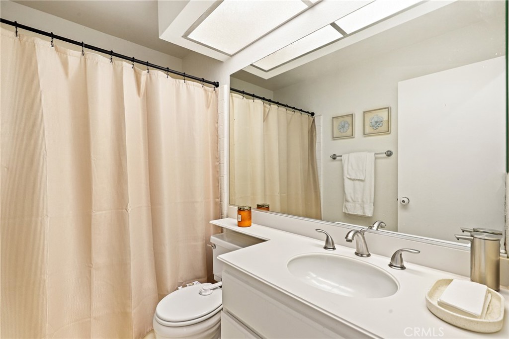 21895 Barbados, Mission Viejo CA 92692 - photo 19