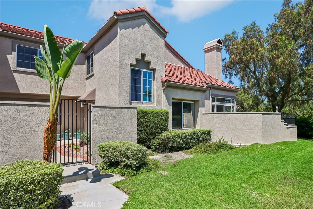 Private End Unit - 21954 Barbados, Mission Viejo CA 92692 - photo 7