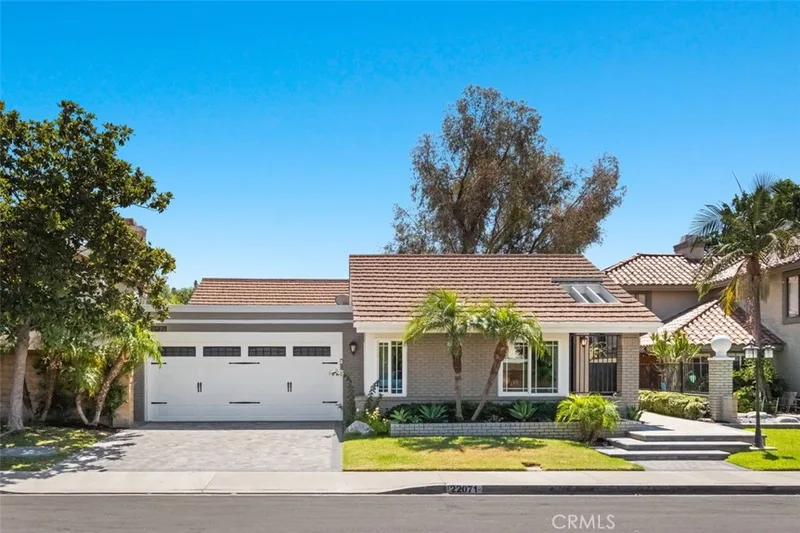 22071 Teresa, Mission Viejo