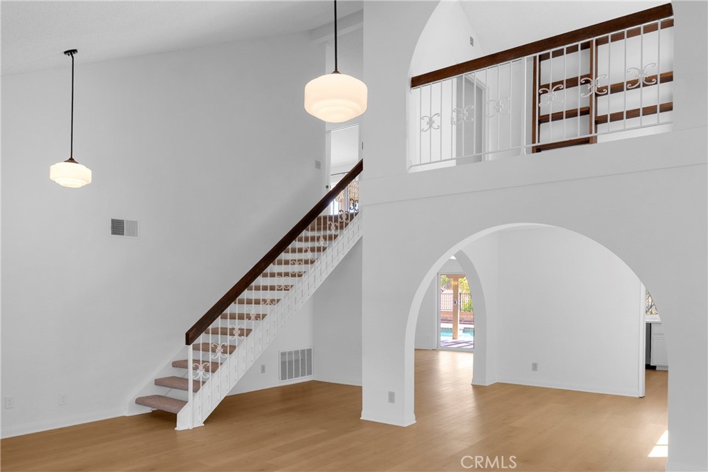 22086 Esplendor, Mission Viejo CA 92691 - photo 3
