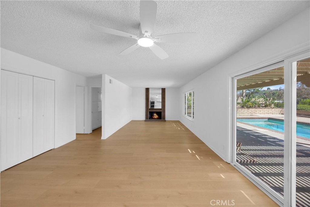 22086 Esplendor, Mission Viejo CA 92691 - photo 4