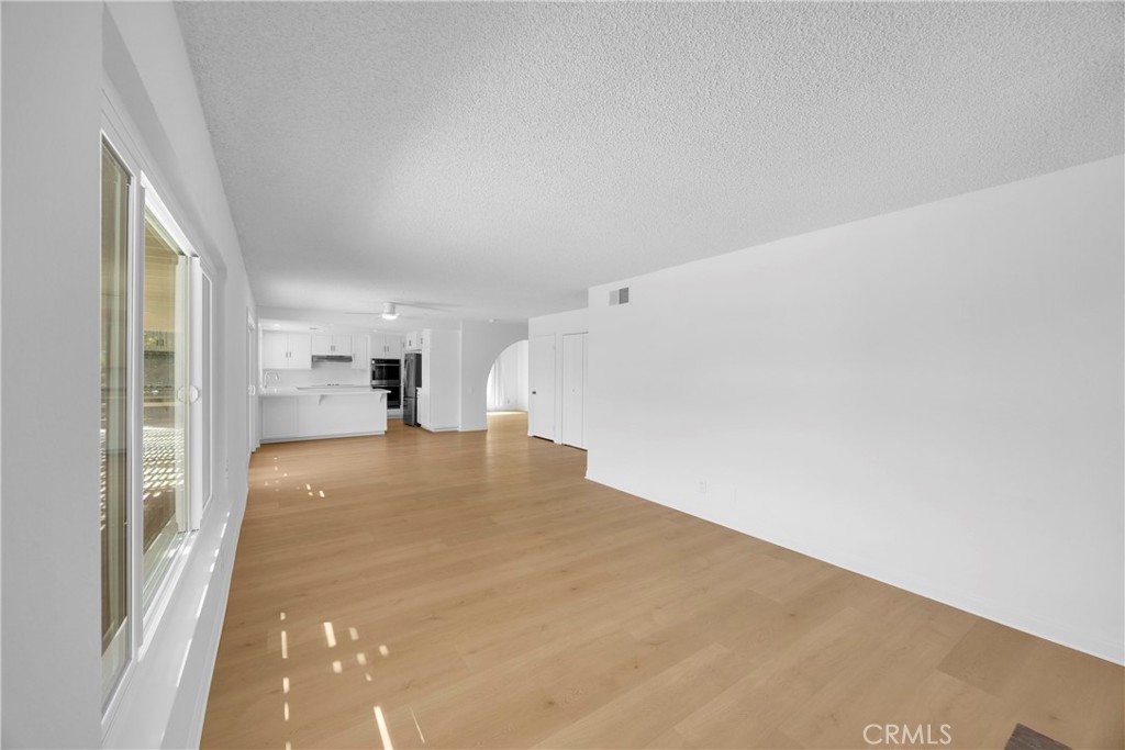 22086 Esplendor, Mission Viejo CA 92691 - photo 11