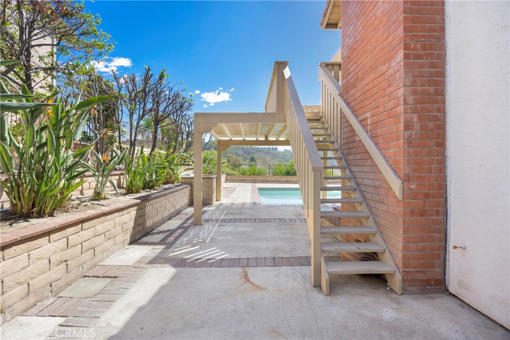 22086 Esplendor, Mission Viejo CA 92691 - photo 13