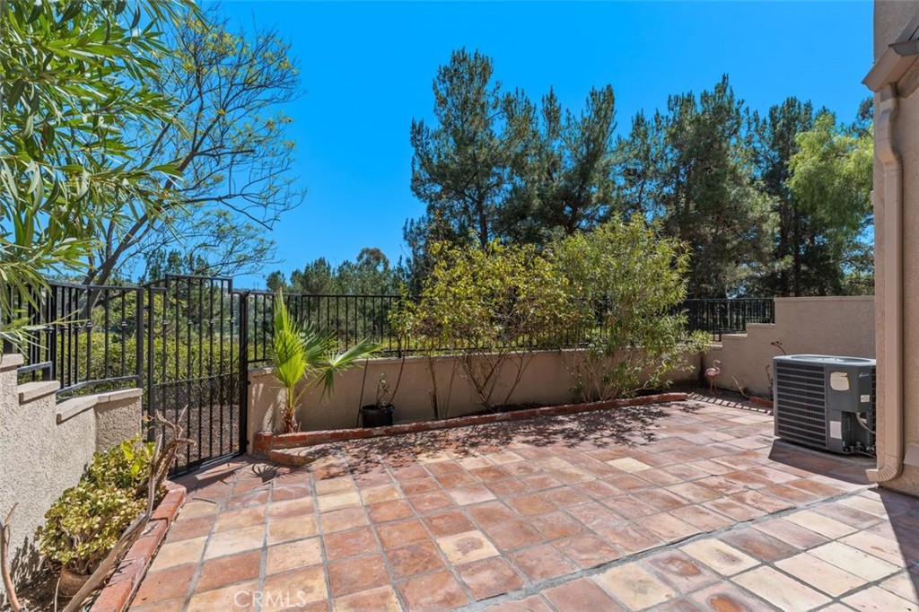 22114 Antigua, Mission Viejo CA 92692 - photo 37