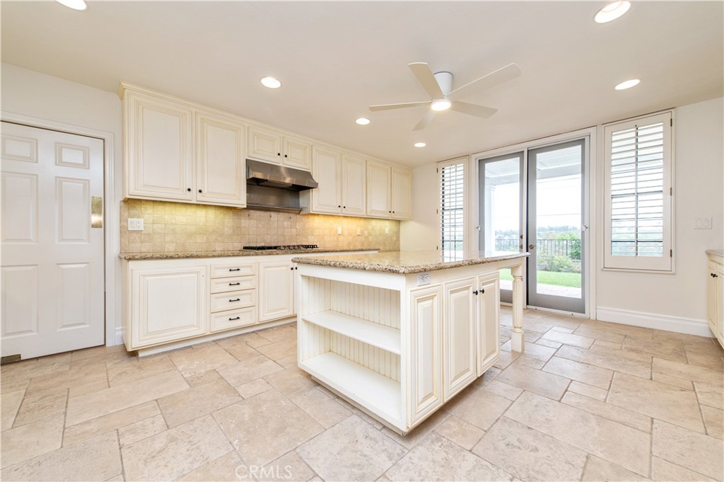 22201 Wayside, Mission Viejo CA 92692 - photo 25