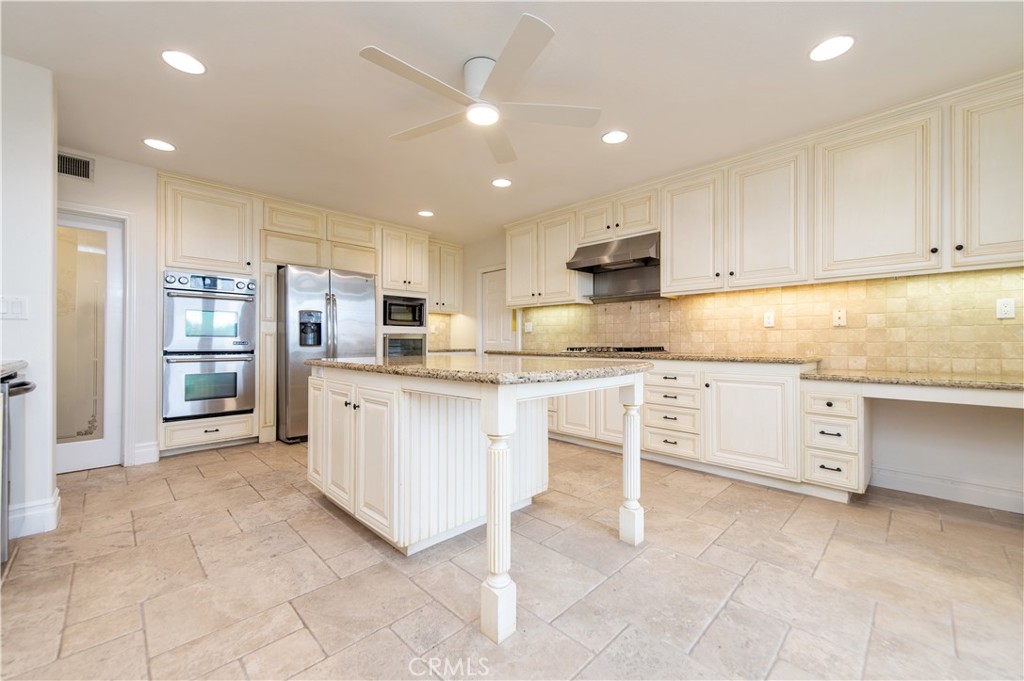 22201 Wayside, Mission Viejo CA 92692 - photo 27