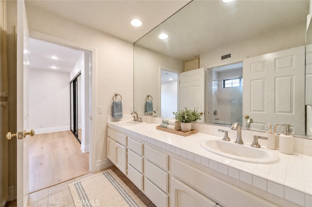 22201 Wayside, Mission Viejo CA 92692 - photo 45