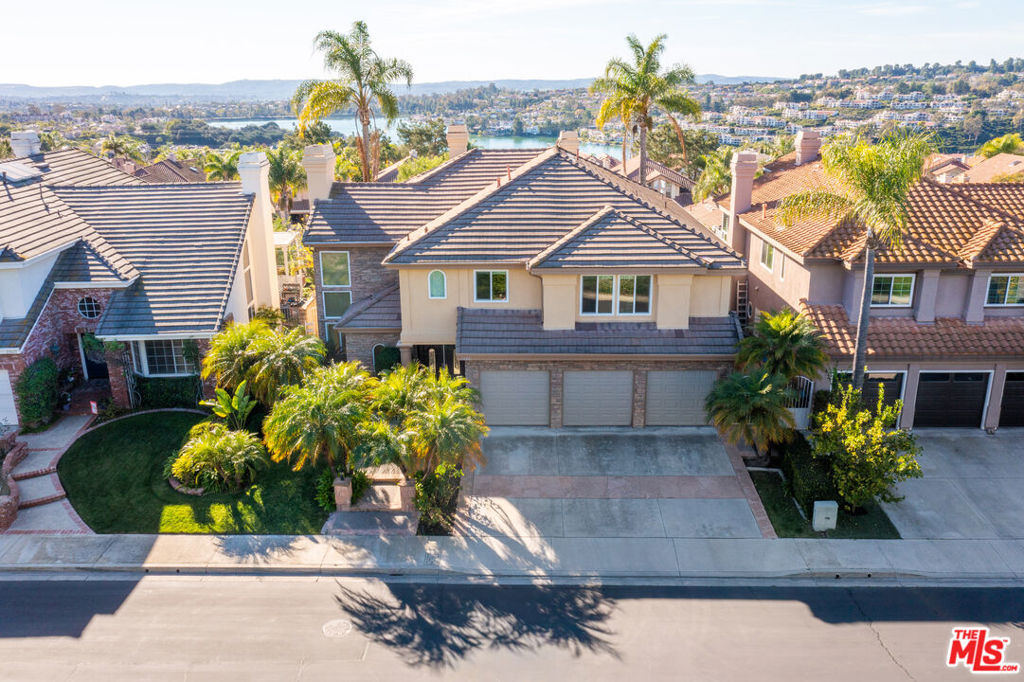 22421 Birchcrest, Mission Viejo CA 92692 - photo 1