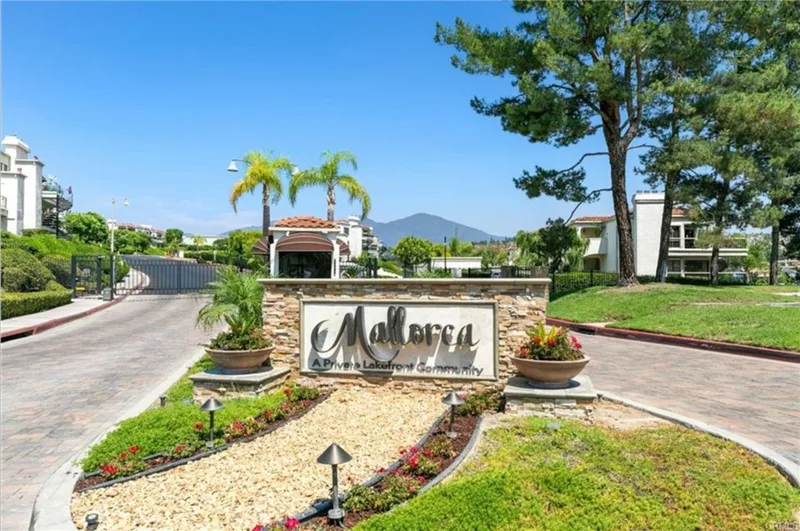 22452 Porreras 1, Mission Viejo, CA 92692