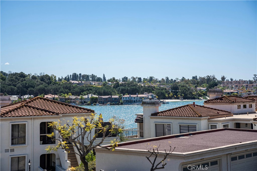 22476 Petra 22, Mission Viejo CA 92692 - photo 3