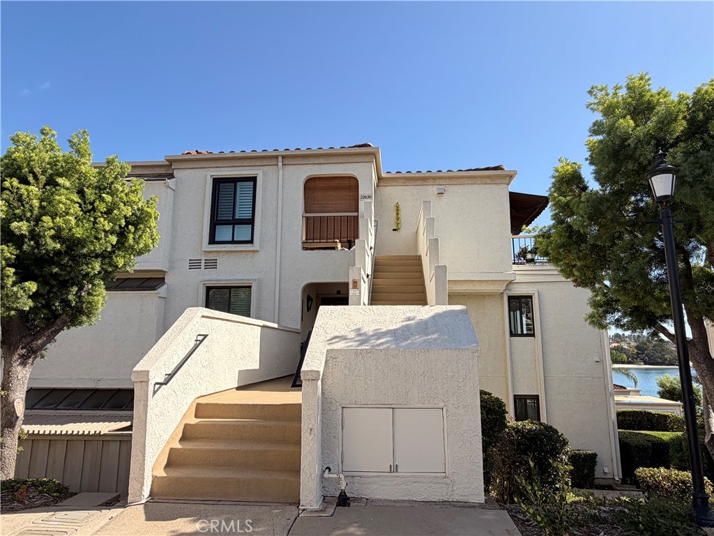 22634 Formentor, Mission Viejo CA 92692 - photo 2