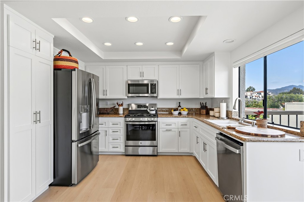 22646 Formentor 48, Mission Viejo CA 92692 - photo 8