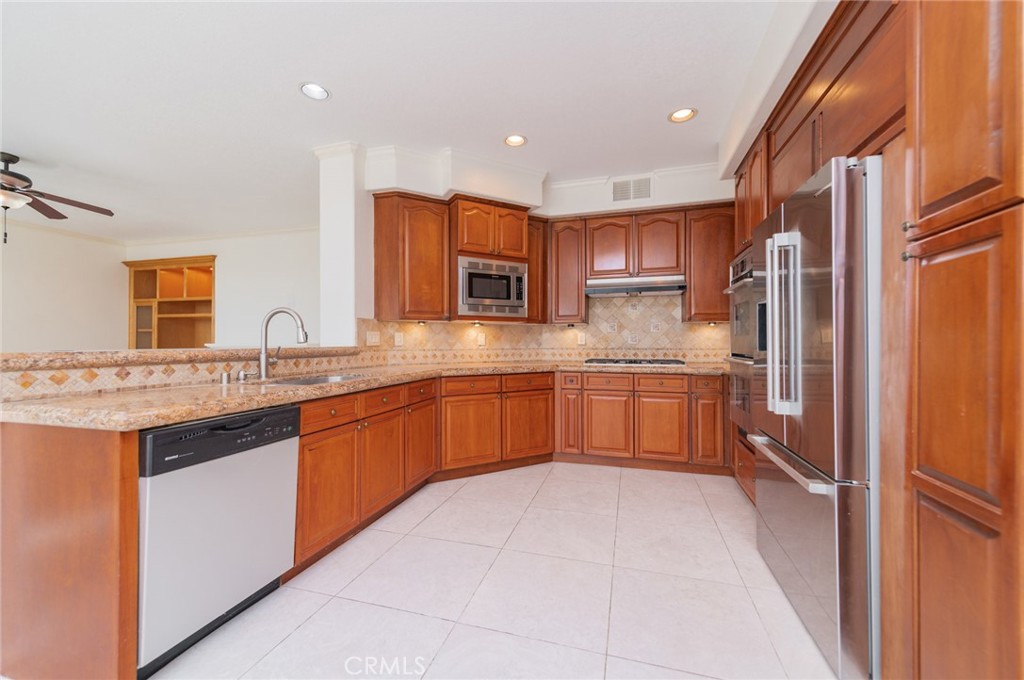 22661 White Oaks, Mission Viejo CA 92692 - photo 15