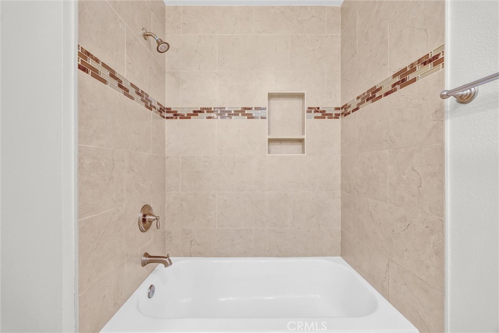 22785 Fortuna, Mission Viejo CA 92691 - photo 13