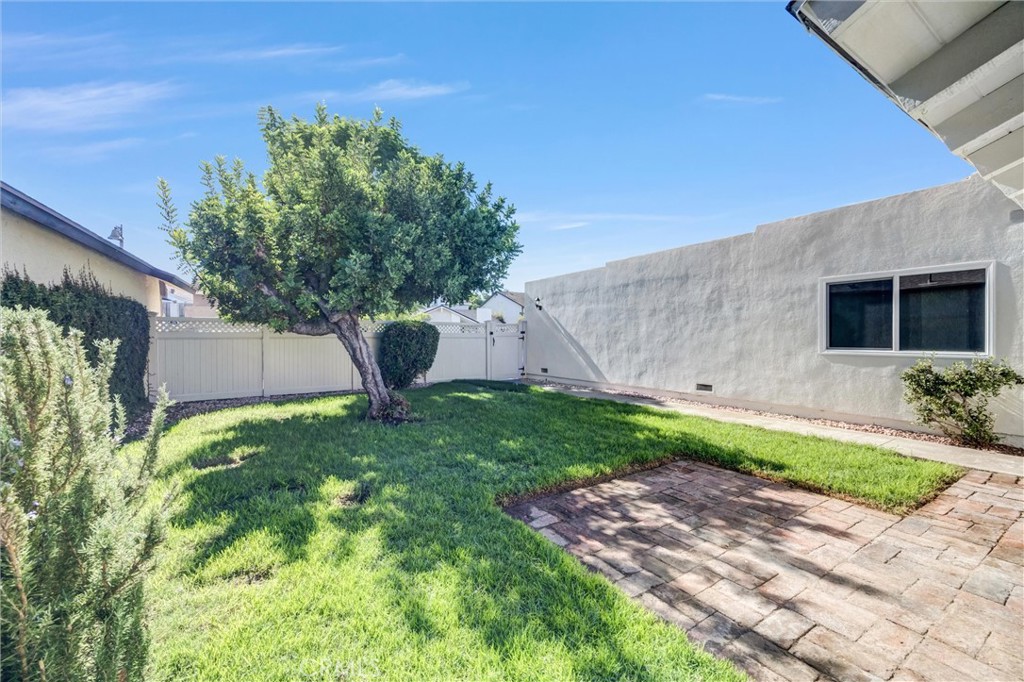 22785 Fortuna, Mission Viejo CA 92691 - photo 17