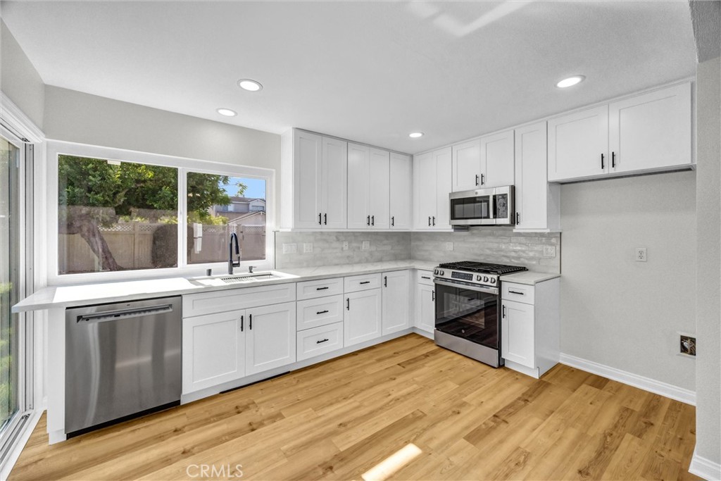 22785 Fortuna, Mission Viejo CA 92691 - photo 33