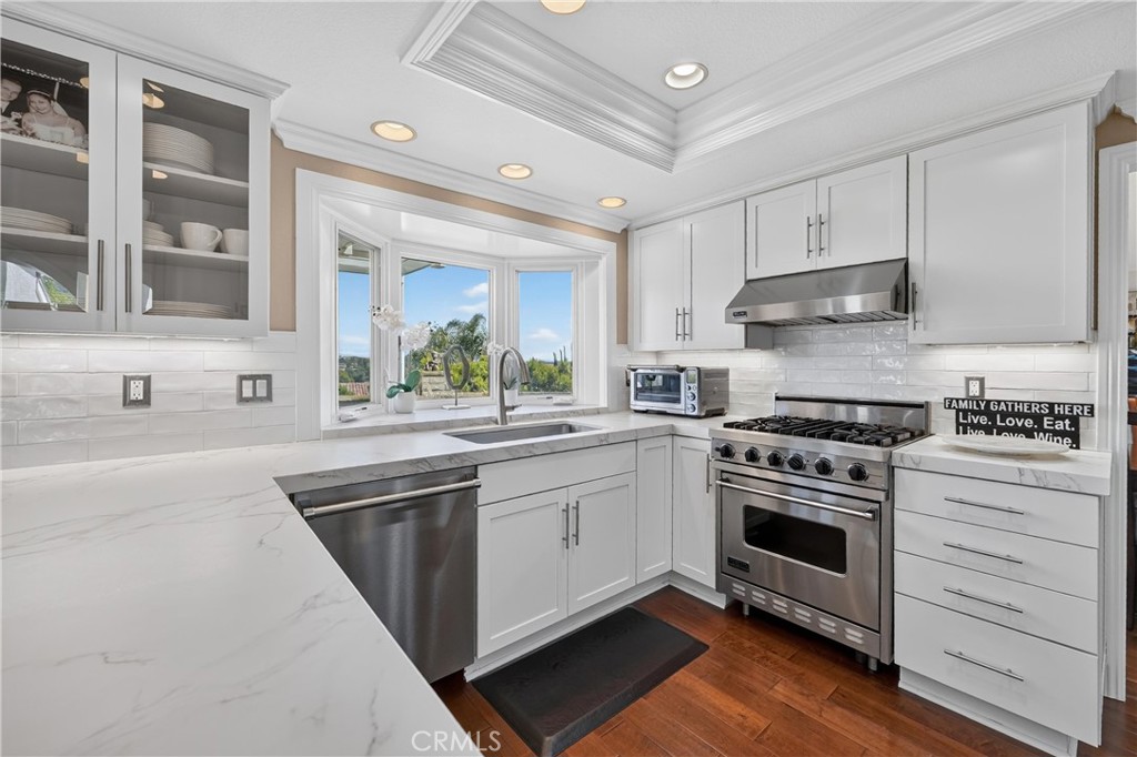 Even the kitchen has a great view from the garden window. - 22852 Buendia, Mission Viejo CA 92691 - photo 14