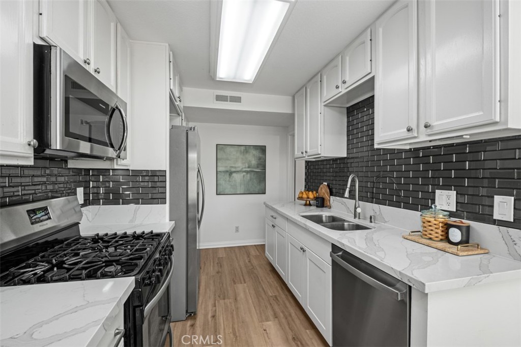 Upgraded Kitchen - 22916 Via Nuez, Mission Viejo CA 92691 - photo 1