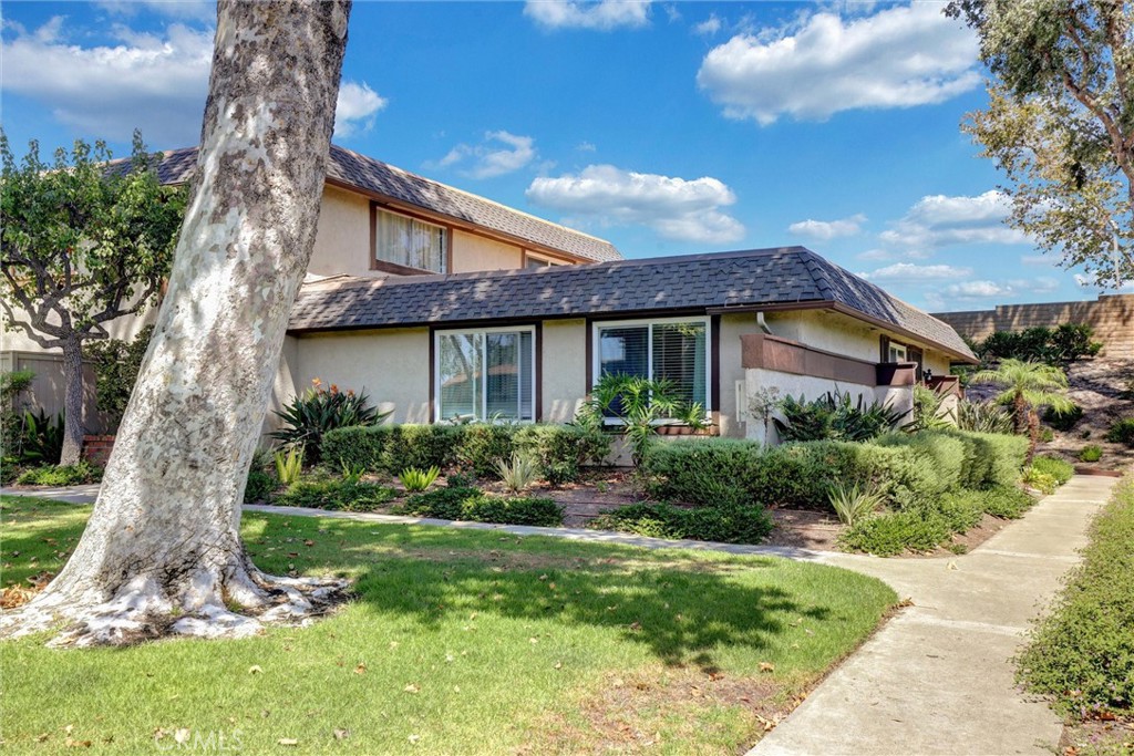22922 Via Nuez #33, Mission Viejo CA 92691 - photo 1