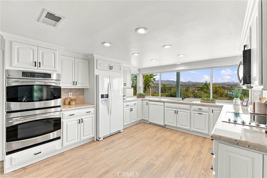 22942 Arija, Mission Viejo CA 92691 - photo 12