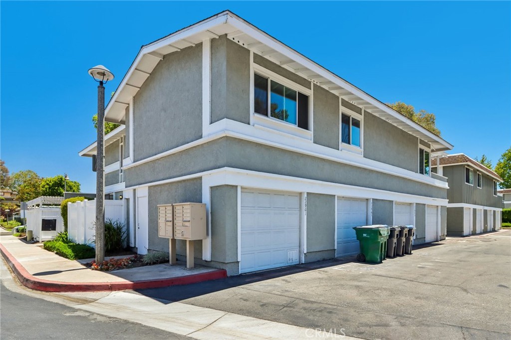 garage - 22965 Via Cereza, Mission Viejo CA 92691 - photo 28