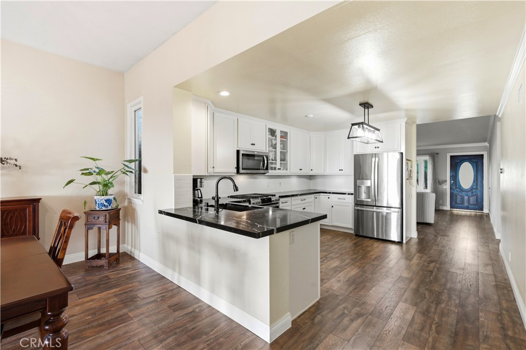 Open floorplan - 23001 Via Santa Maria, Mission Viejo CA 92691 - photo 6