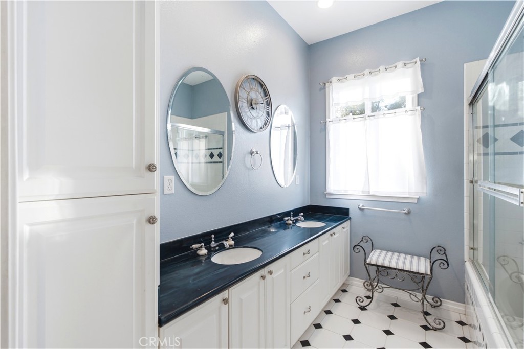 Primary bathroom - 23001 Via Santa Maria, Mission Viejo CA 92691 - photo 13