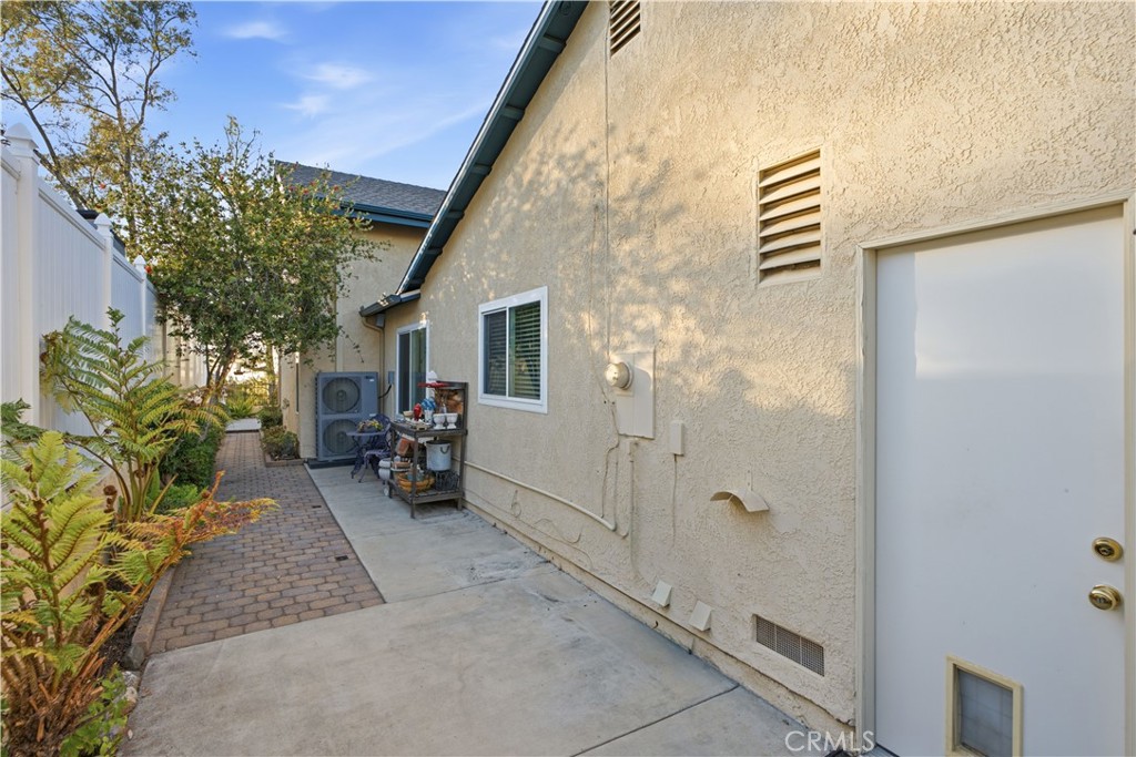 23001 Via Santa Maria, Mission Viejo CA 92691 - photo 27