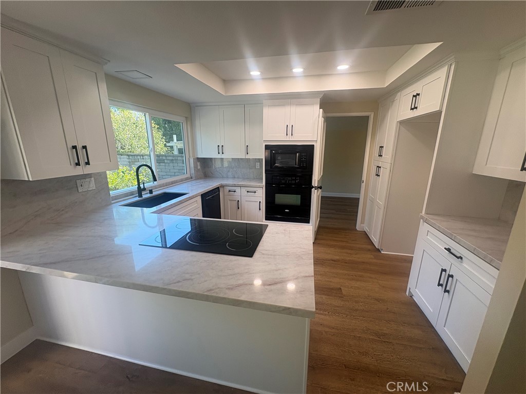 23016 CECELIA, Mission Viejo CA 92691 - photo 4