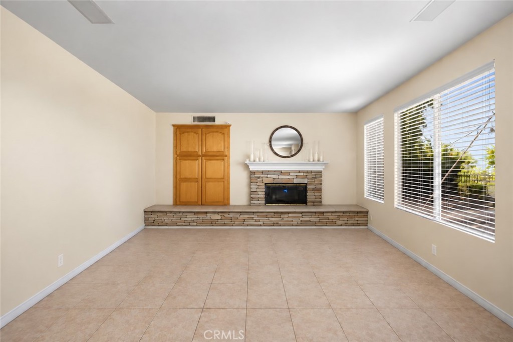 23041 Poplar, Mission Viejo CA 92692 - photo 11