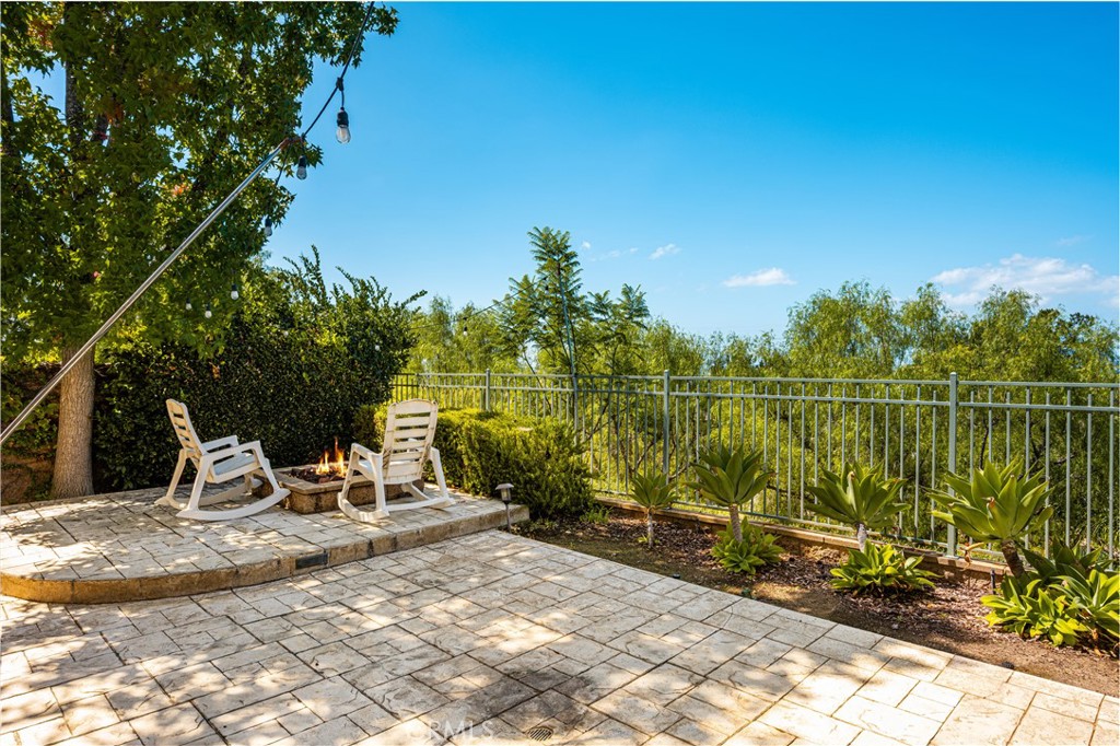 Easy maintenance backyard with fire-pit. - 23041 Poplar, Mission Viejo CA 92692 - photo 30