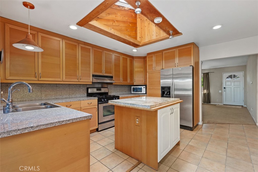 23055 Via Santa Maria, Mission Viejo CA 92691 - photo 8