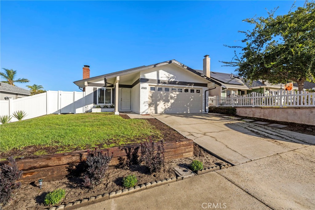 23305 Via Burriana, Mission Viejo CA 92691 - photo 4