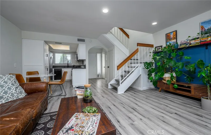 23306 La Mar C, Mission Viejo, CA 92691